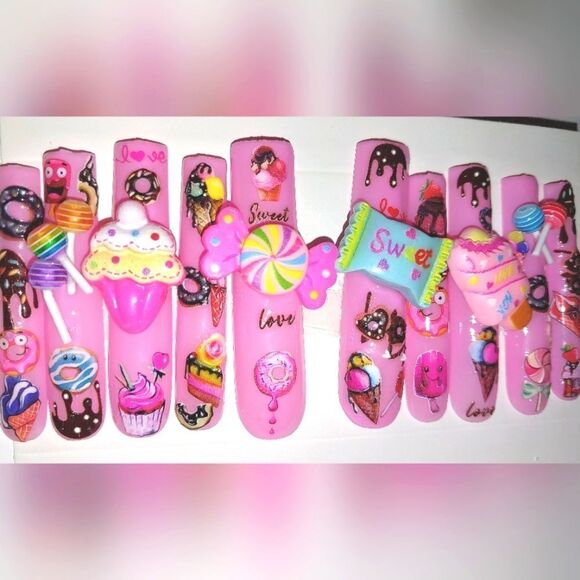 Hand crafted custom CandyBling 10pc xxl acrylic press on nails - Picture 4 of 5